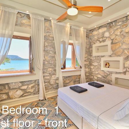 Sea-Front Jacuzzi&Garden Luxury Rock Villa Ermioni Esterno foto
