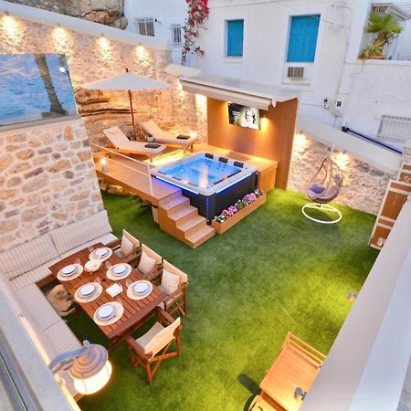Sea-Front Jacuzzi&Garden Luxury Rock Villa Ermioni Esterno foto