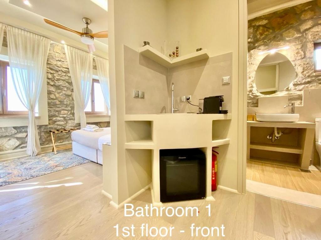 Sea-Front Jacuzzi&Garden Luxury Rock Villa Ermioni Esterno foto