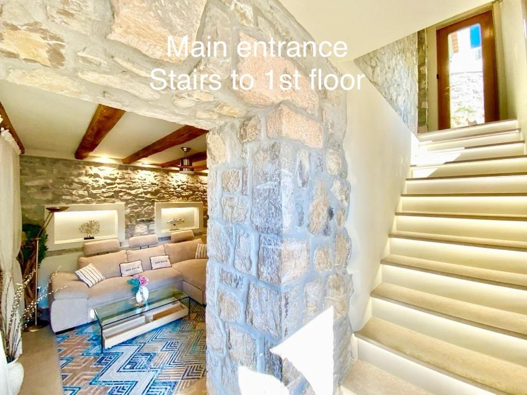 Sea-Front Jacuzzi&Garden Luxury Rock Villa Ermioni Esterno foto